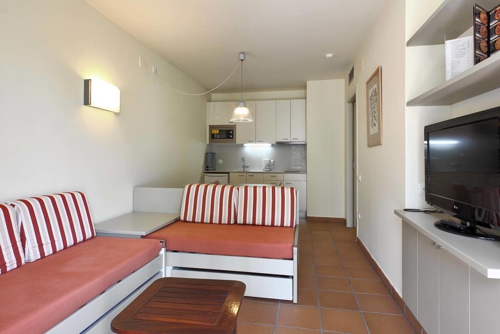 Aparthotel Ciutat De Palol Platja d'Aro Bagian luar foto