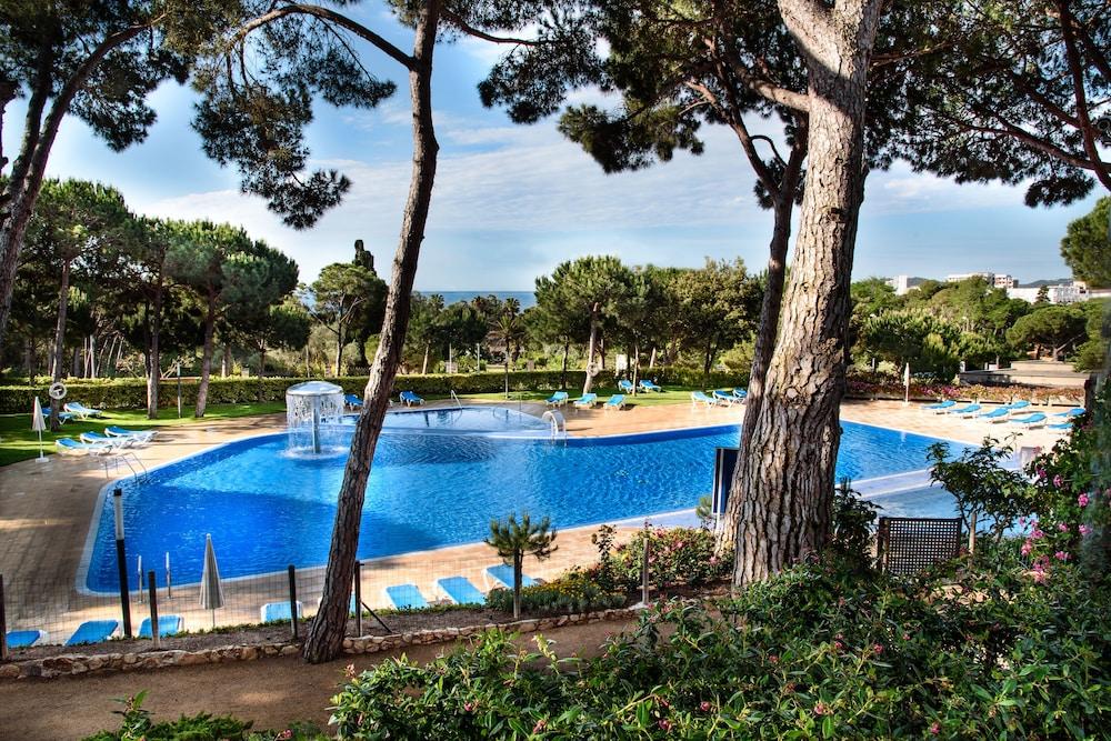 Aparthotel Ciutat De Palol Platja d'Aro Bagian luar foto