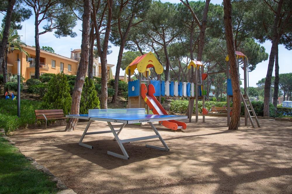 Aparthotel Ciutat De Palol Platja d'Aro Bagian luar foto