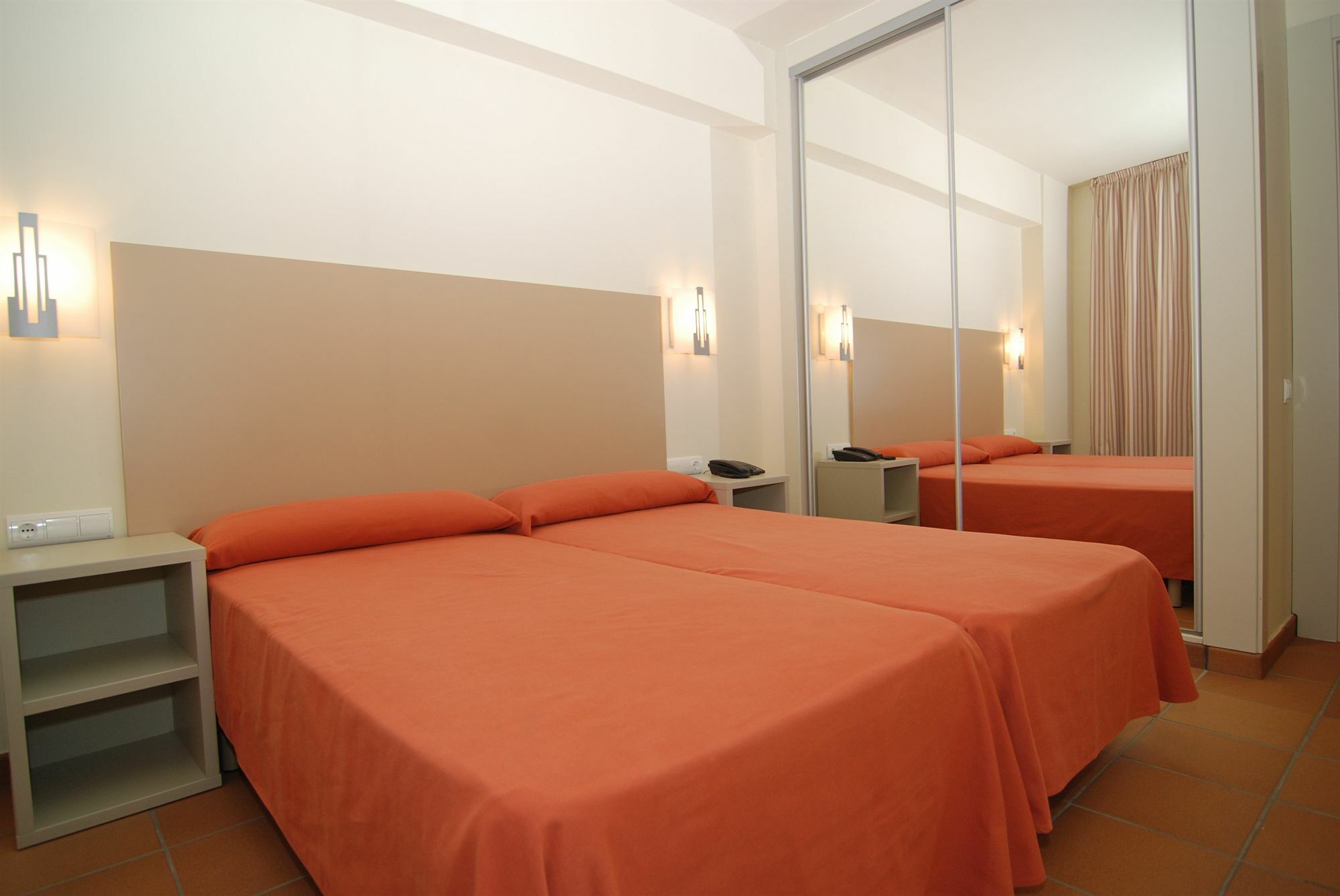 Aparthotel Ciutat De Palol Platja d'Aro Bagian luar foto